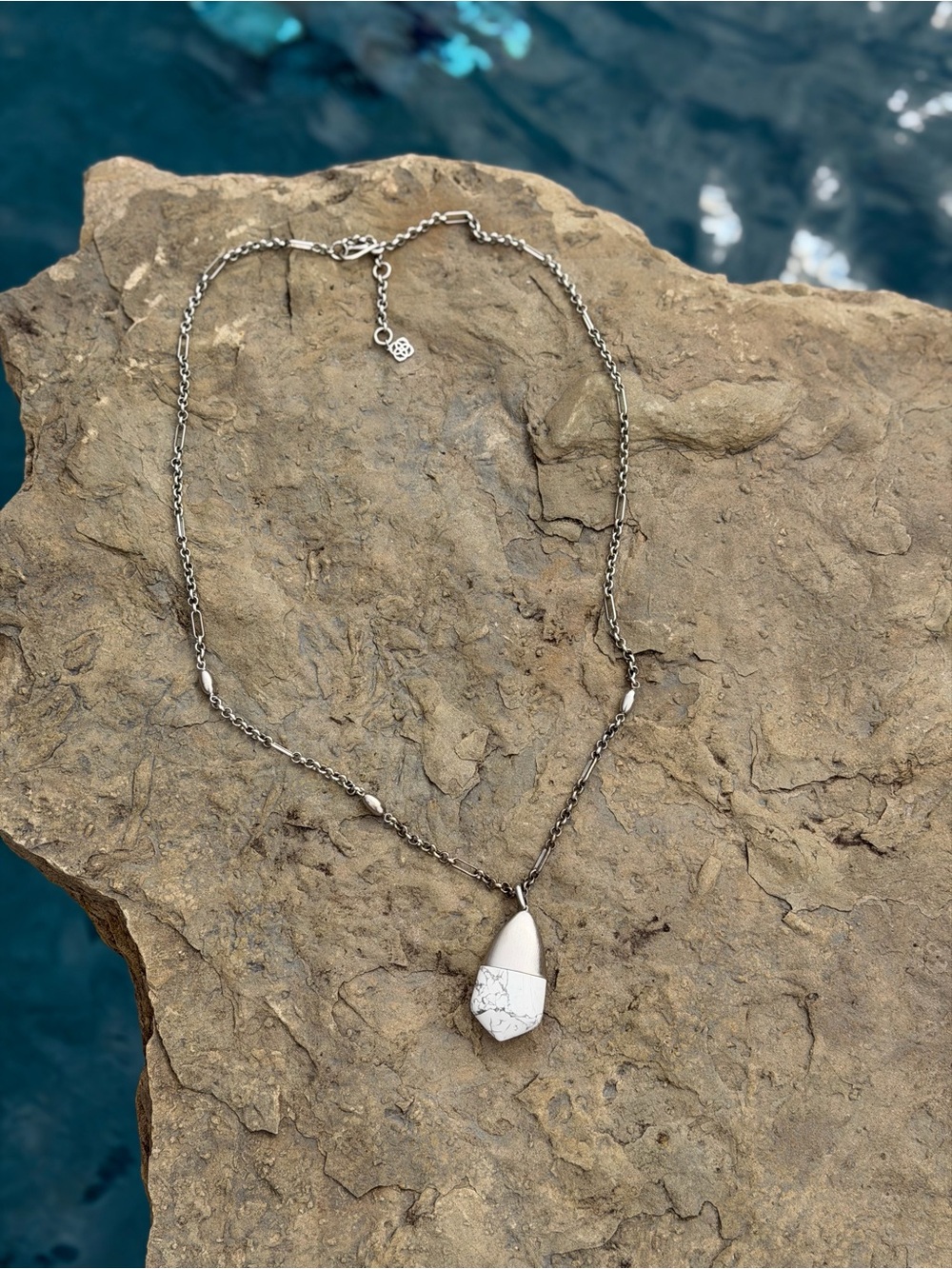 Kendra Scott Silver White Howlite Teardrop Necklace